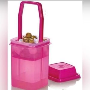 Tupperware Pink Pick- A - deli container